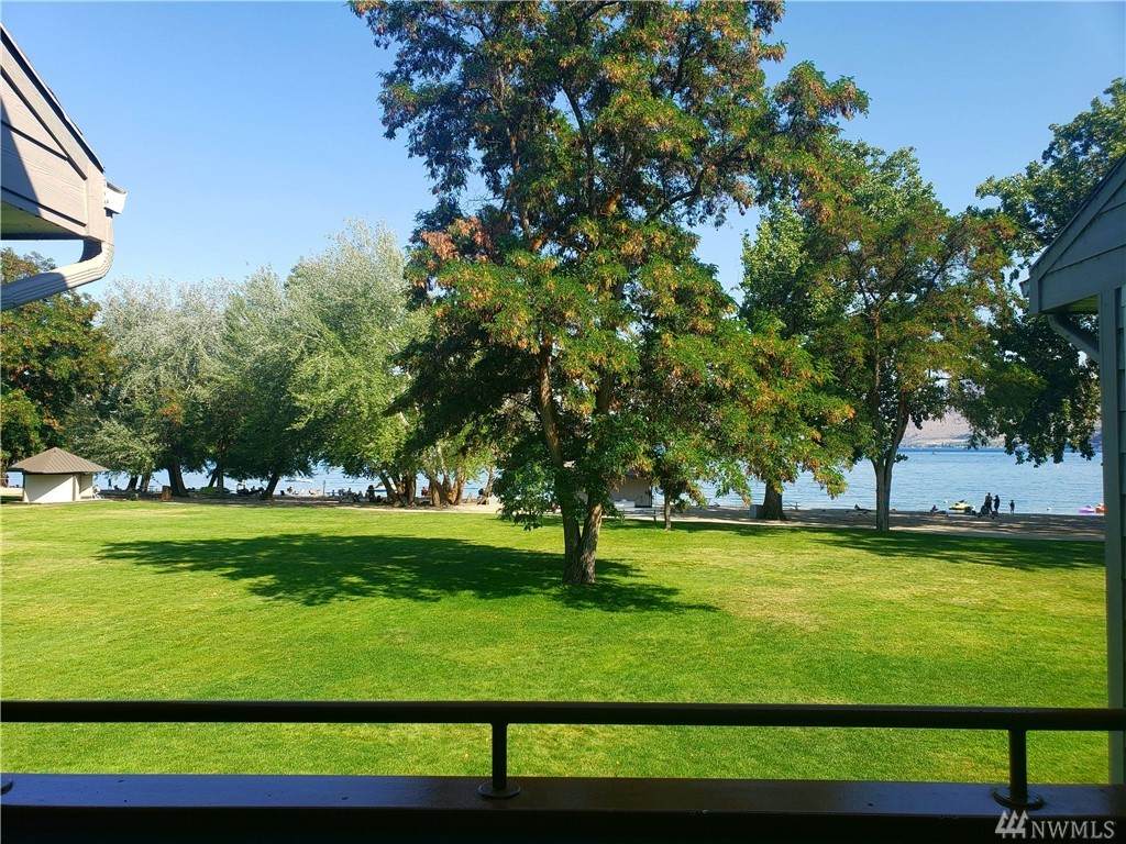 1 Beach 539-L - Photo 1