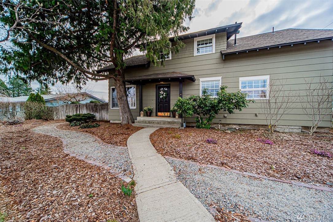 1021 Western Ave - Photo 1
