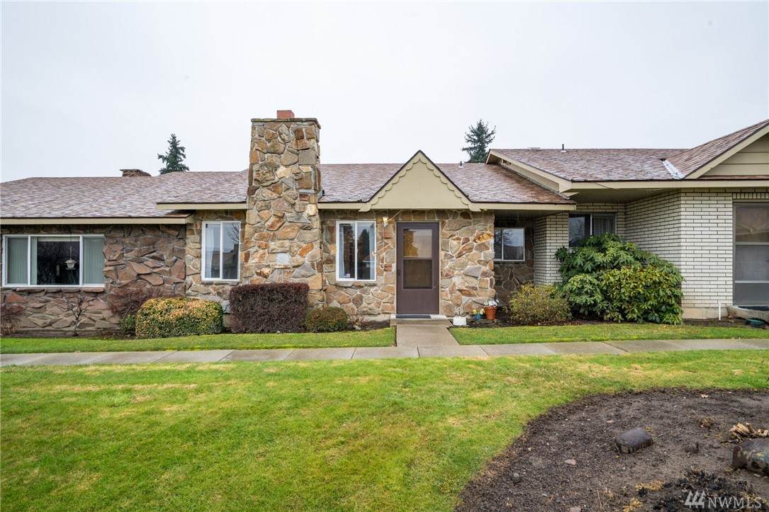 201 Elliott Ave - Photo 1
