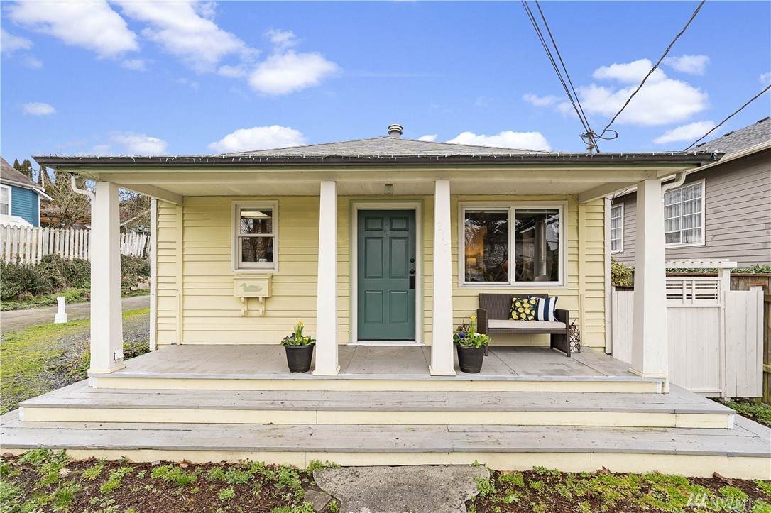 217 Avenue D - Photo 1