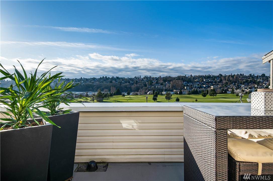 2530 15th Ave - Photo 1