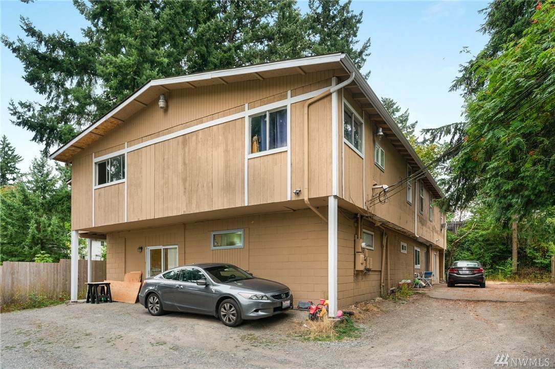 921 102nd St - Photo 1