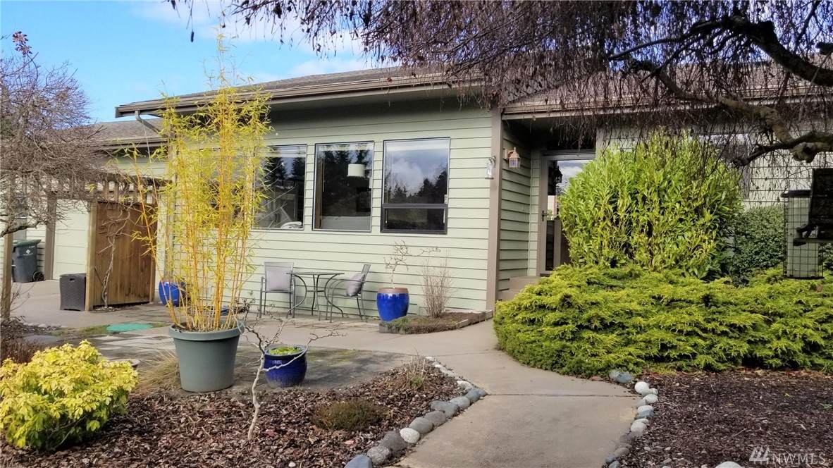 151 Nicole Place - Photo 1