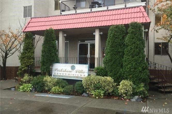 9030 Seward Park Ave - Photo 1