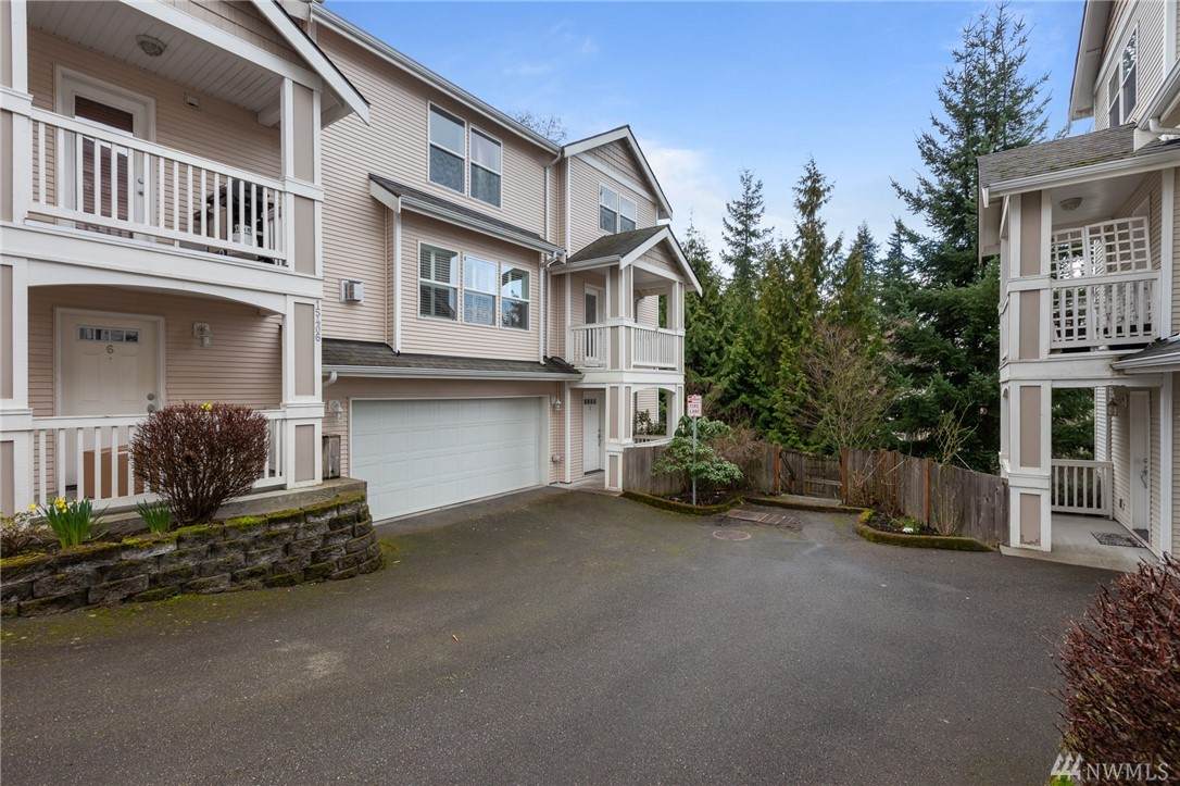 15406 40th Ave - Photo 1