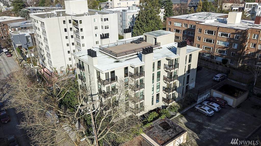 730 Bellevue Ave - Photo 1
