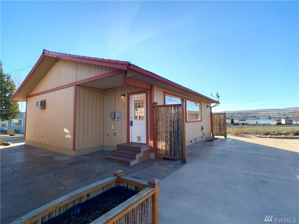 426 3rd Ave - Photo 1