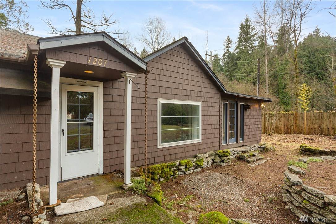 1207 Filbert Rd - Photo 1