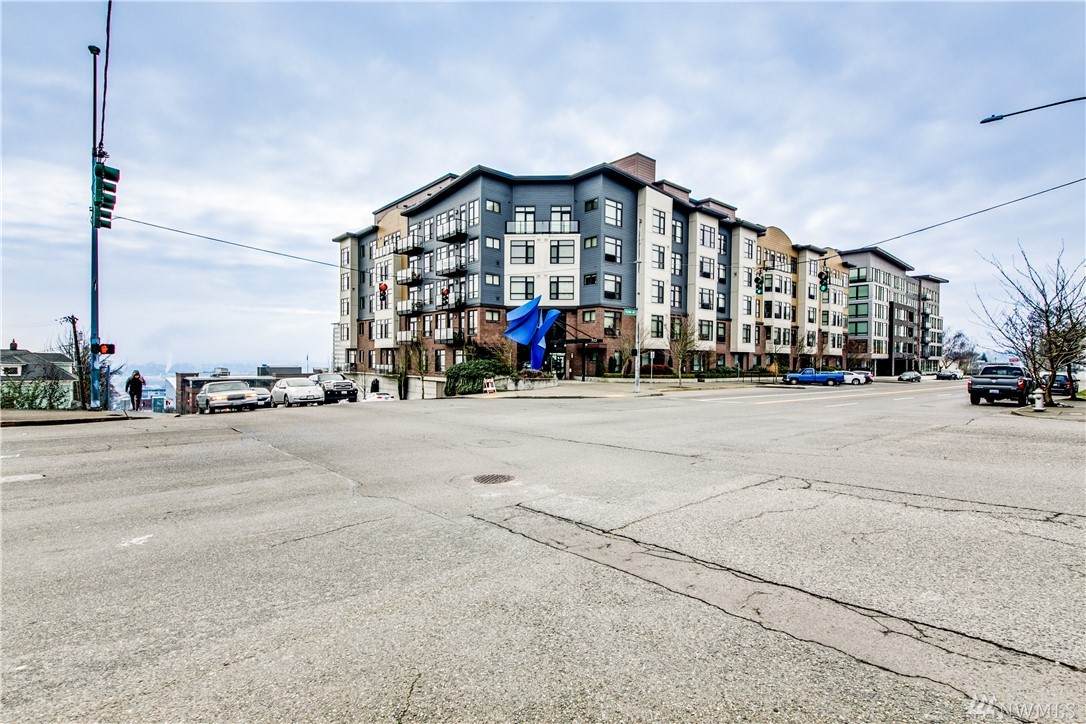 1501 Tacoma Ave - Photo 1