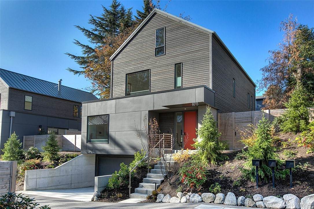 6015 53rd Ave - Photo 1