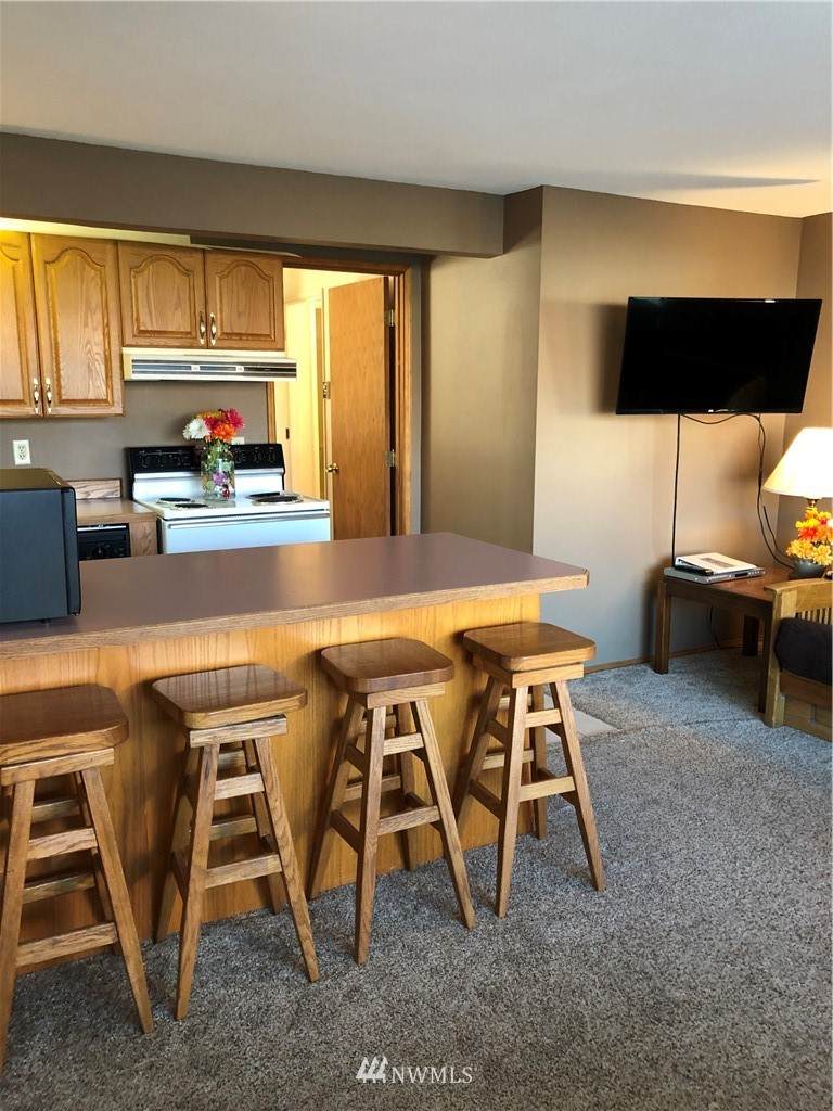 8903 Crescent Bar Road - Photo 1