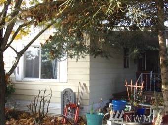 17529 160th St - Photo 1