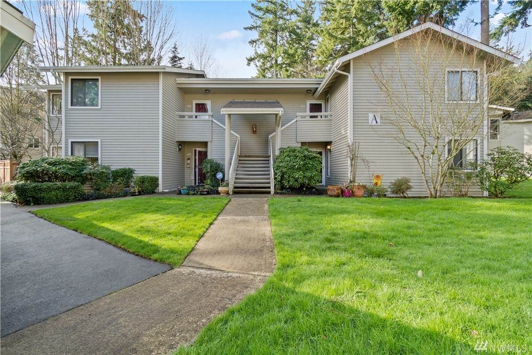 9009 Avondale Rd - Photo 1