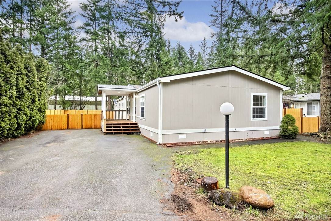 20015 137th Av Ct - Photo 1