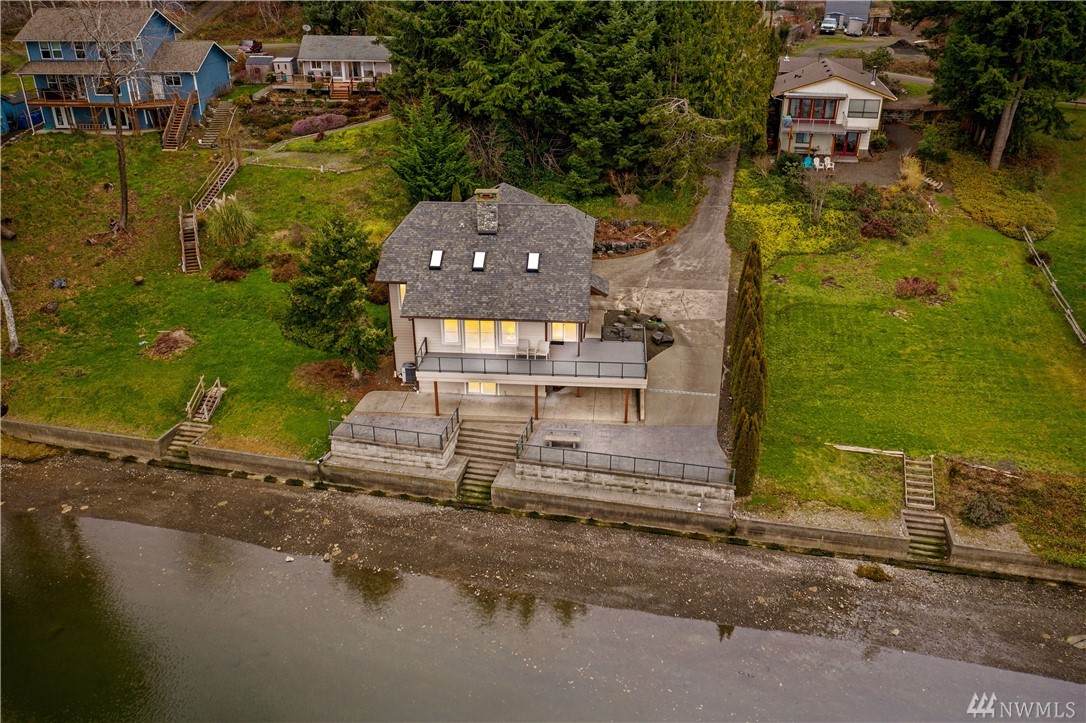 410 Soundview Dr - Photo 1