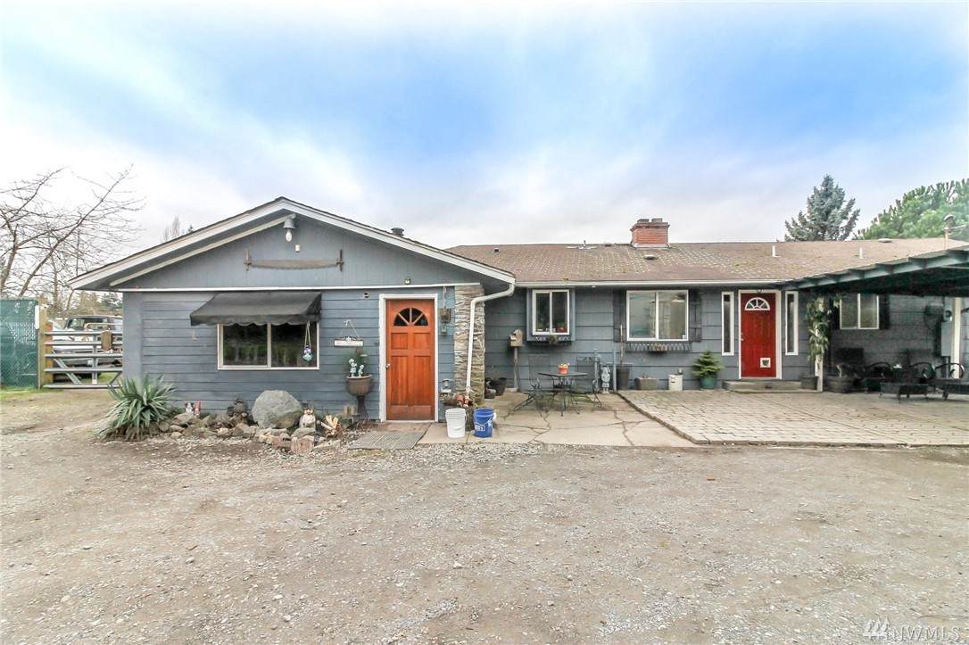 1105 17th Ave - Photo 1