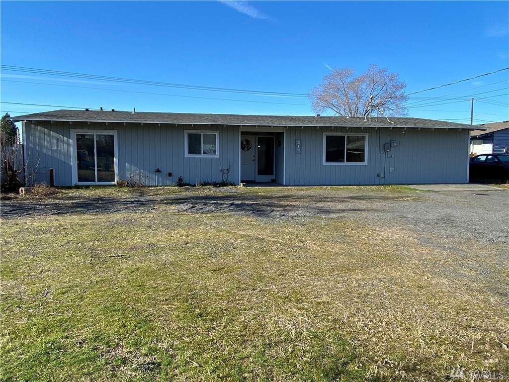 219 Carswell Dr - Photo 1