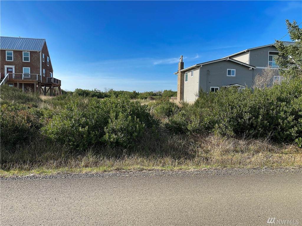 583 Sand Dune Ave - Photo 1