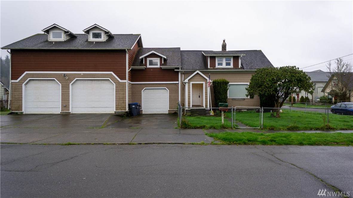 214 C St - Photo 1