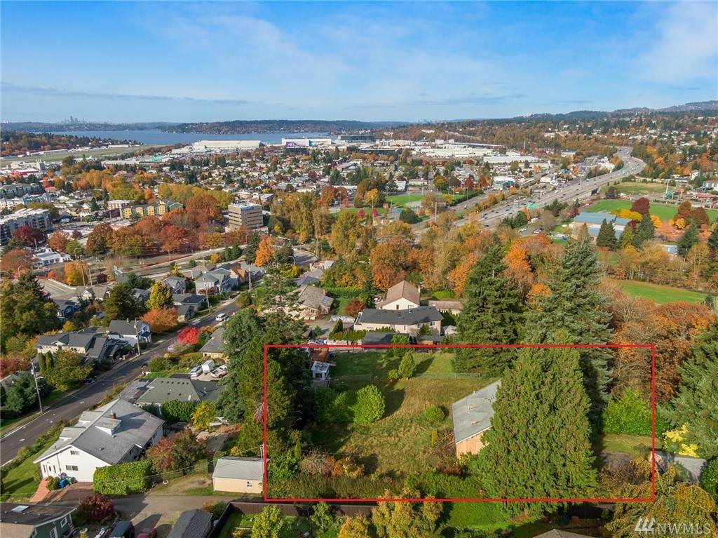 420-1/2 Renton Ave - Photo 1