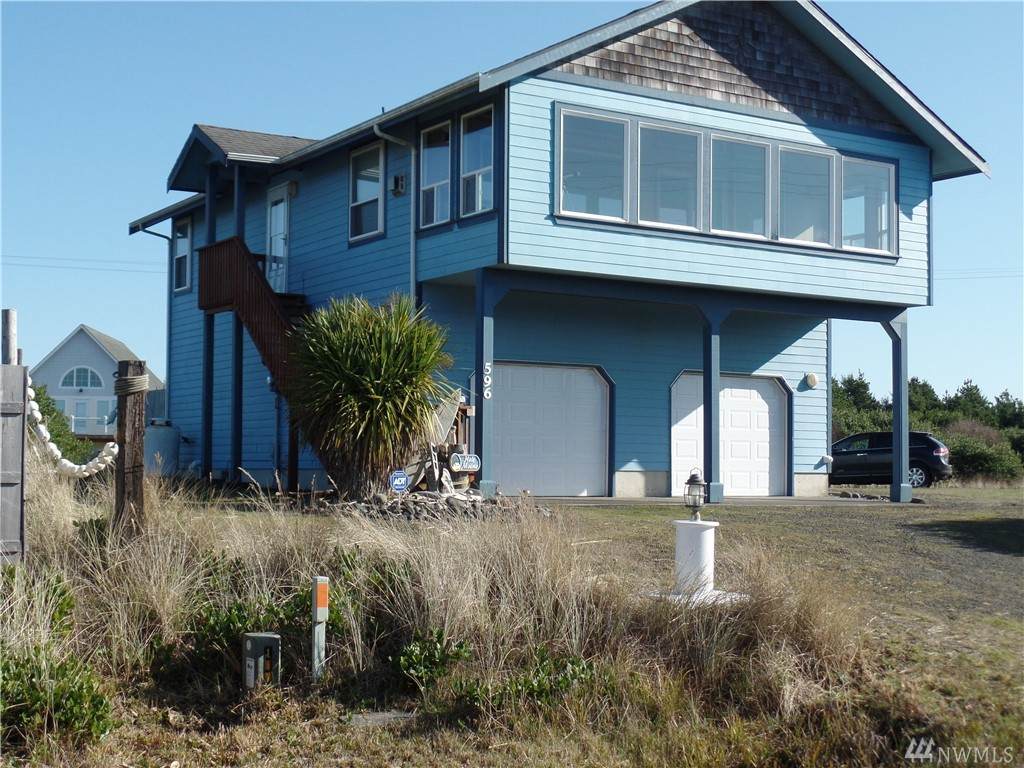 596 Sand Dune Ave - Photo 1