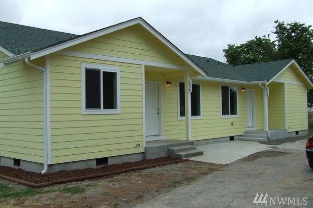 715 3rd Ave - Photo 1