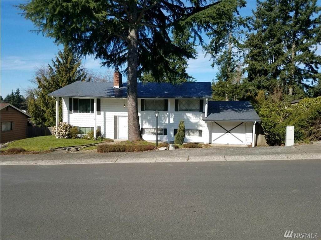2406 325th St - Photo 1
