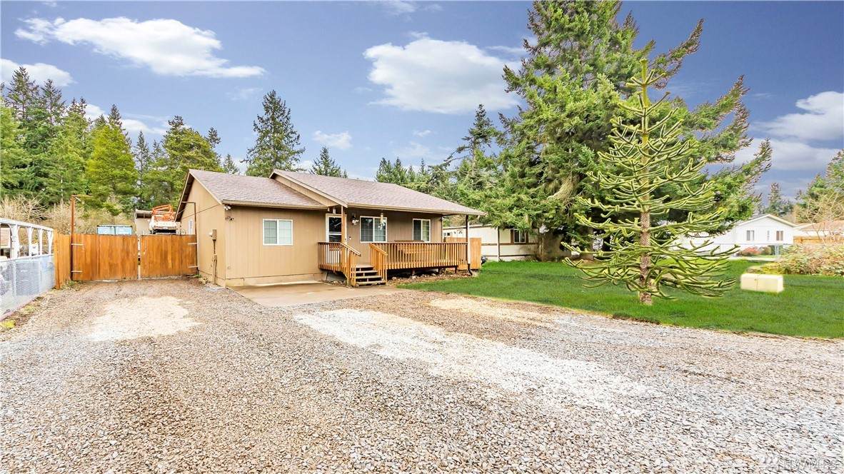 8450 Pepperidge Lane - Photo 1