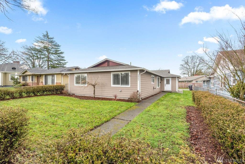 2451 Nichols Blvd - Photo 1