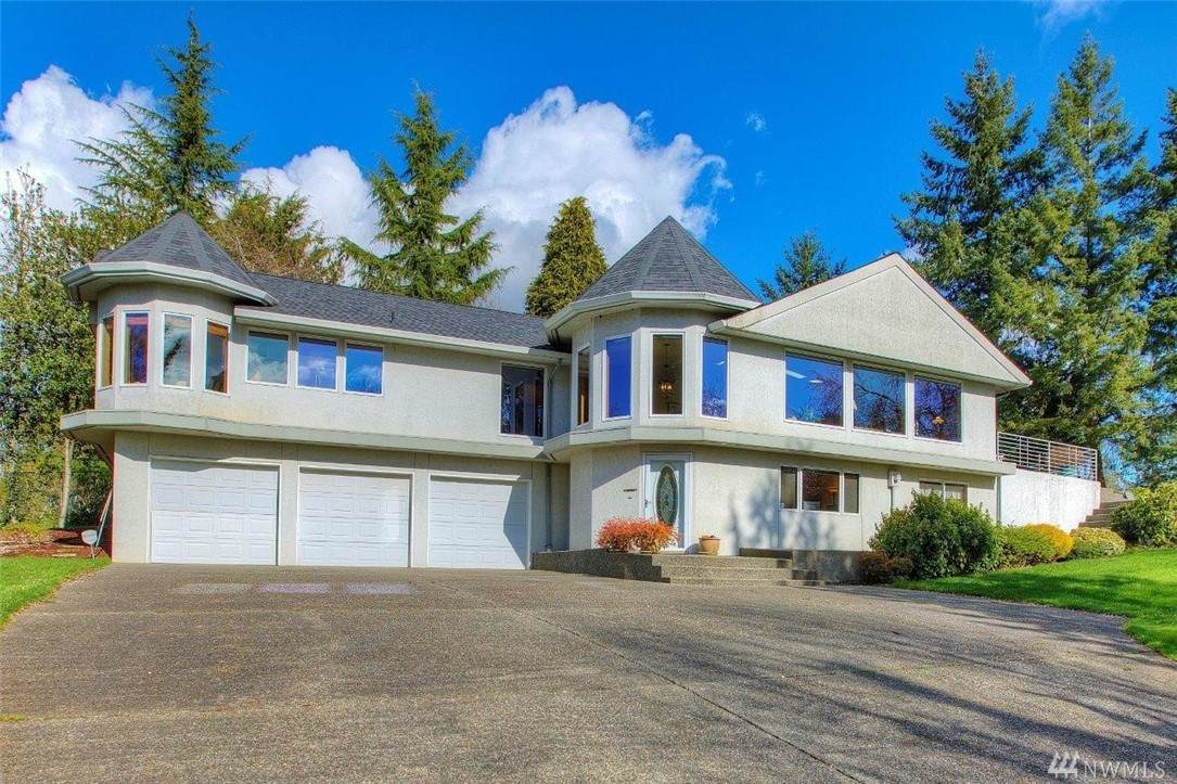 706 5th Ave - Photo 1