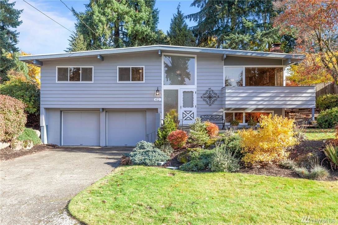 412 166th Ave - Photo 1