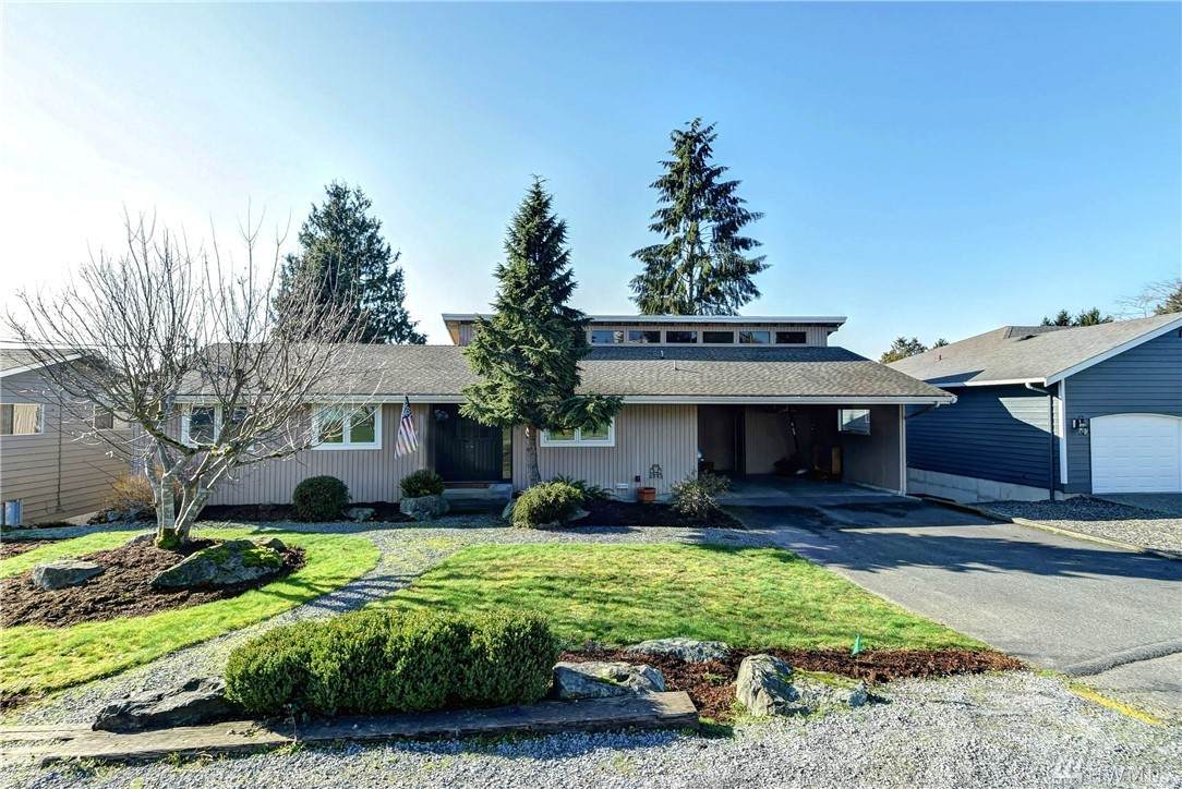 1620 Terrace Ave - Photo 1