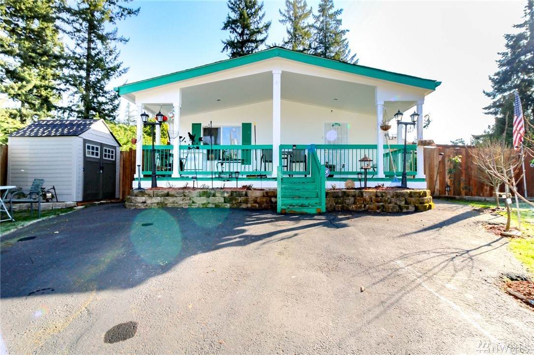 15819 84th Ave - Photo 1