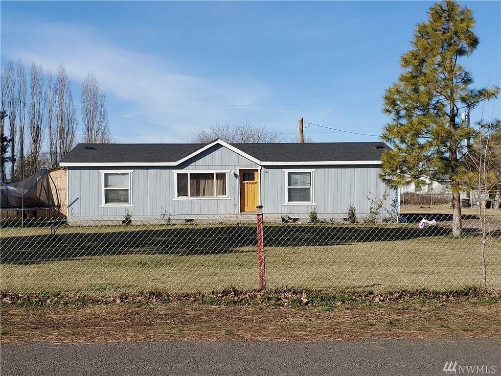 686 Drury Lane - Photo 1