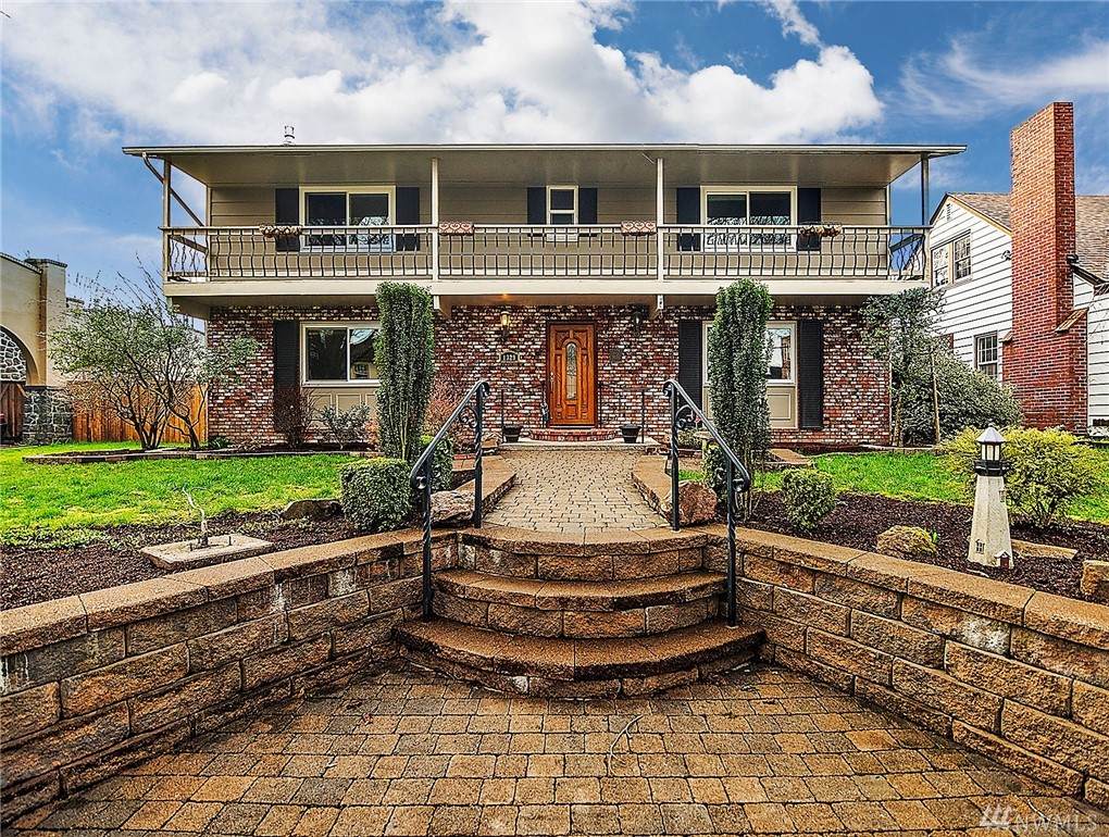 1329 21st Ave - Photo 1