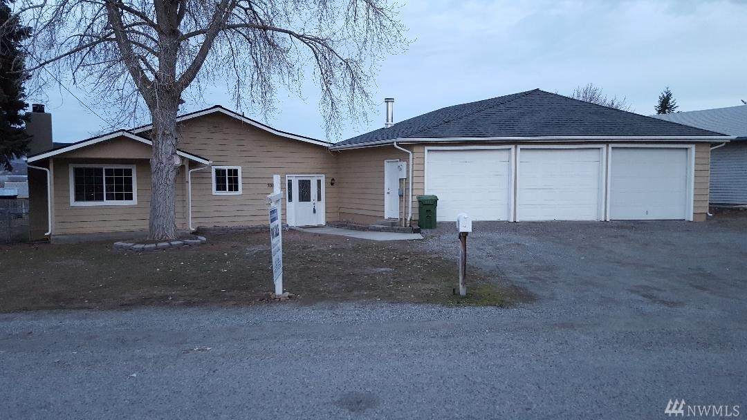709 Ridge Dr - Photo 1
