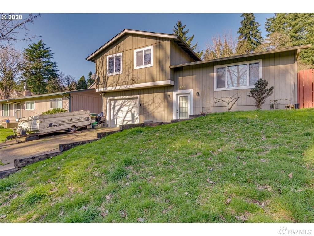 842 Clark St - Photo 1