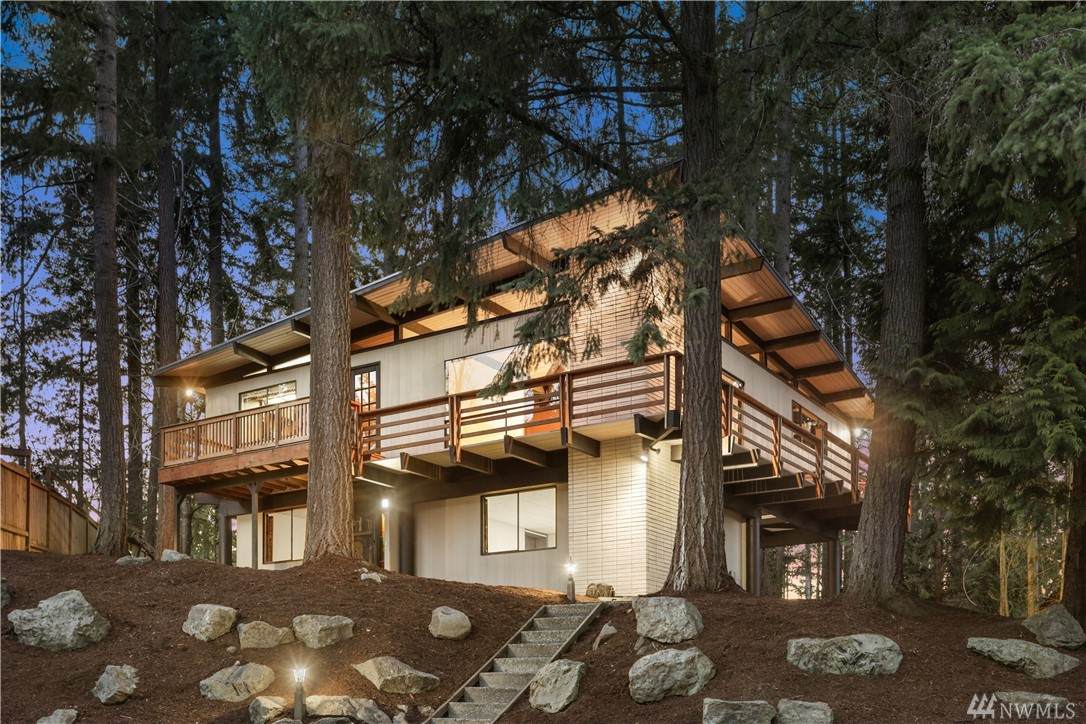 4221 160th Ave - Photo 1