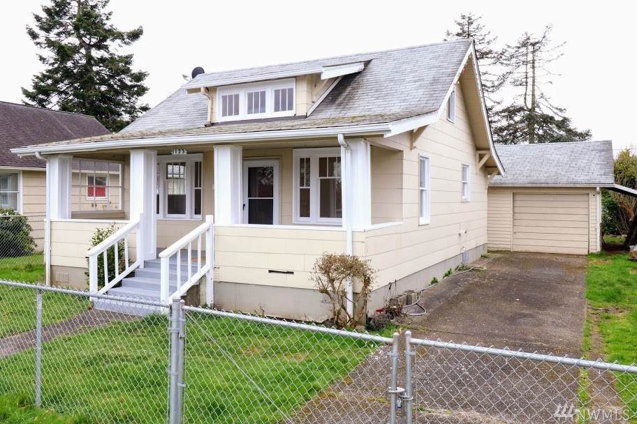 1123 G St - Photo 1