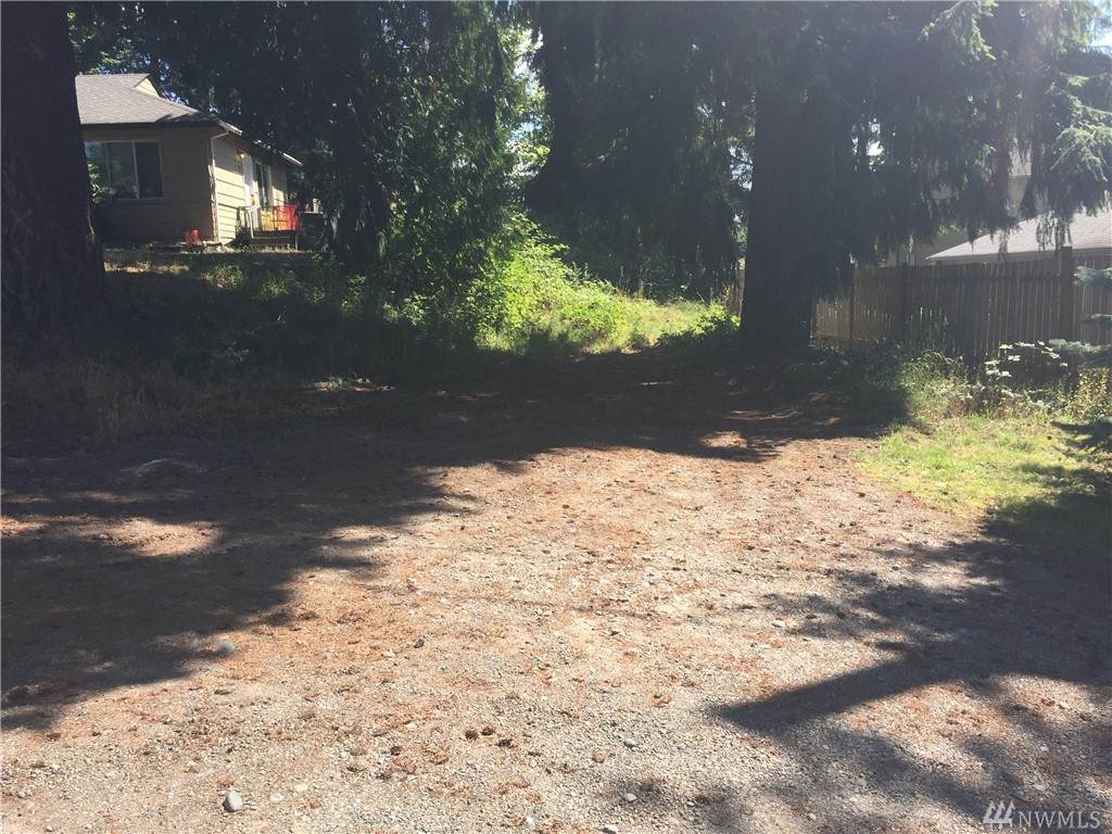 918 101st St - Photo 1