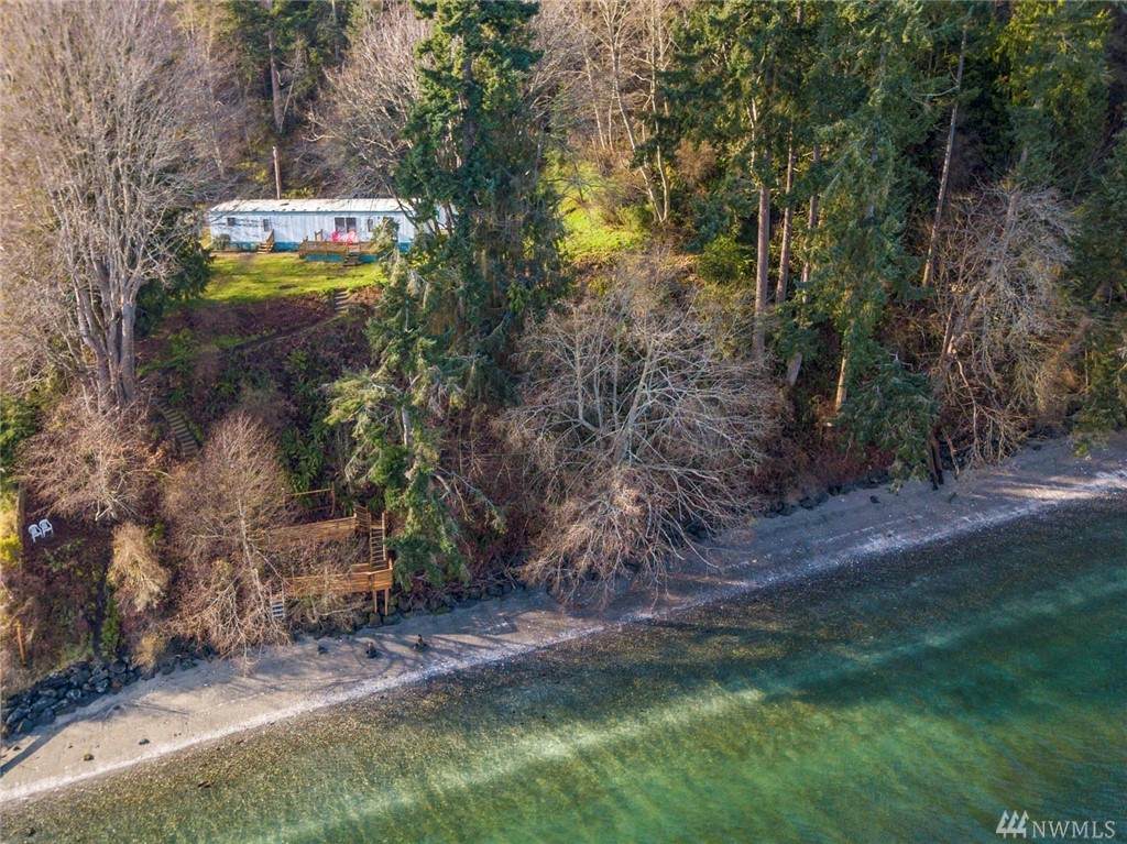270 Brighton Ave - Photo 1