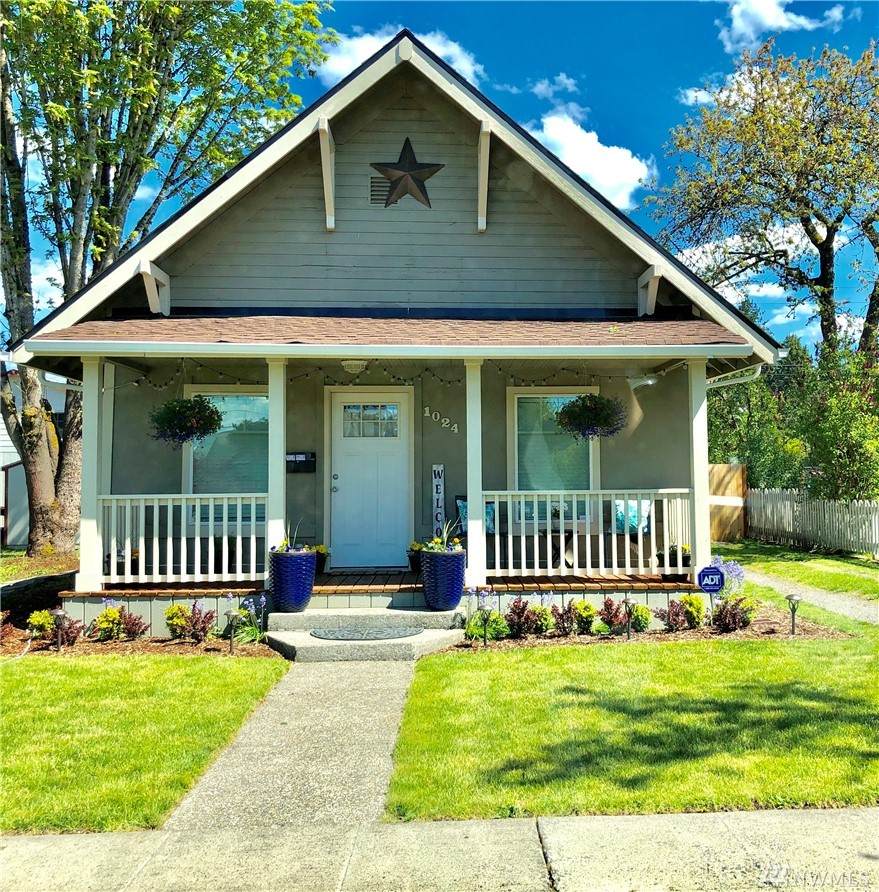 1024 E St - Photo 1