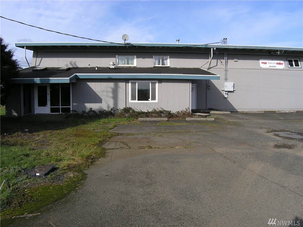 2200 Commerce St - Photo 1