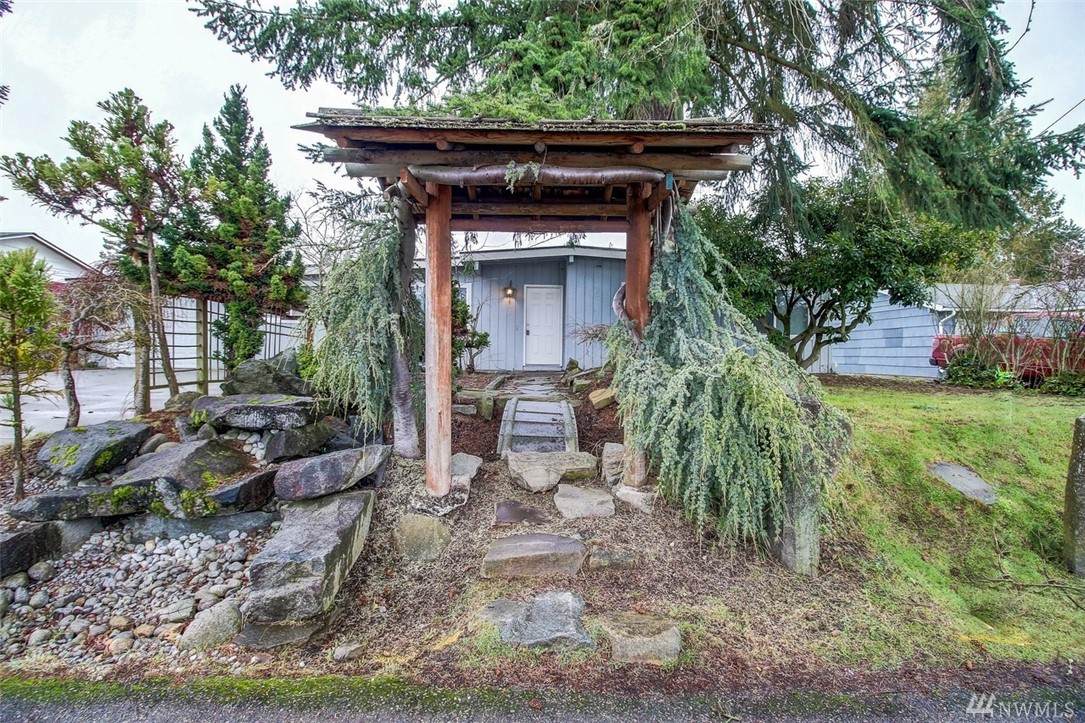 16835 123rd Ave - Photo 1