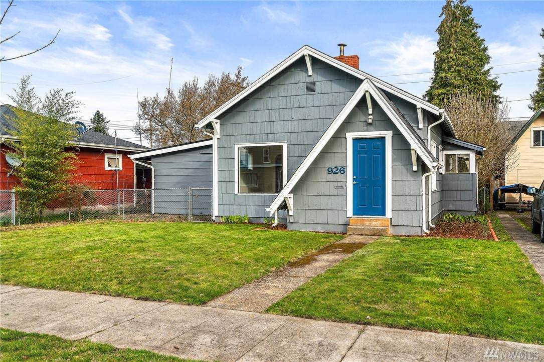 926 E St - Photo 1