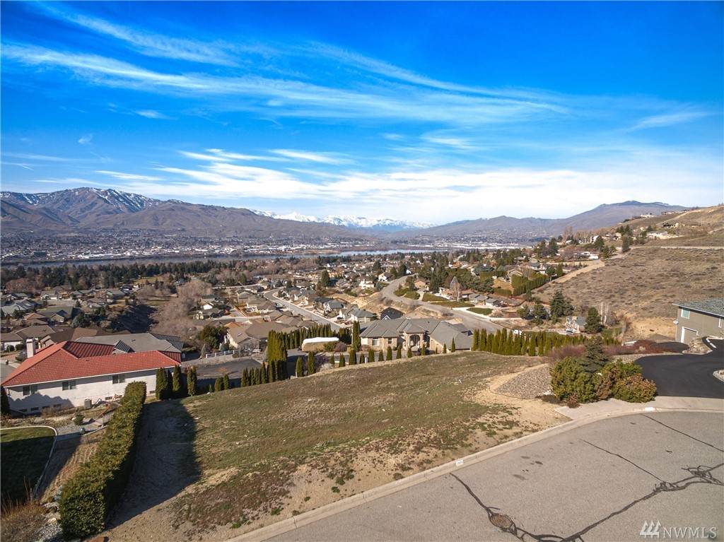 1804 Briarwood Place - Photo 1