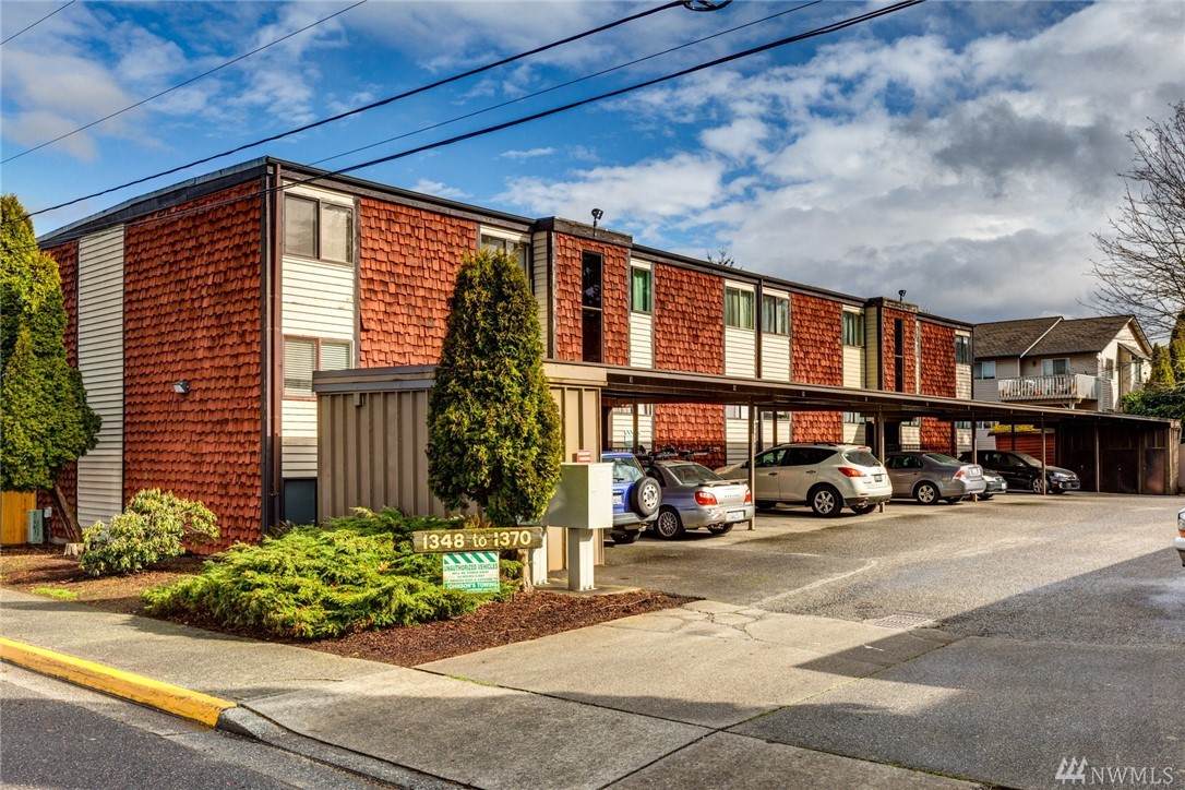 1326 Orleans St - Photo 1