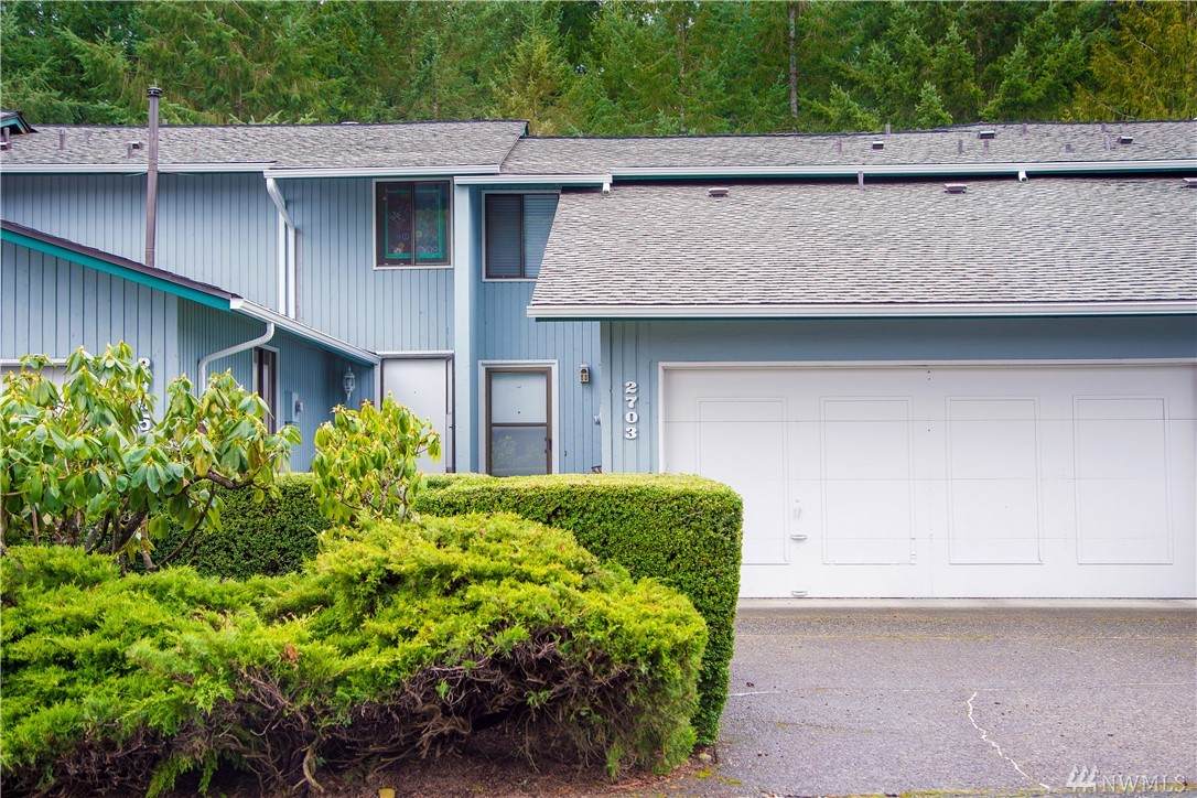 2703 Fir St - Photo 1