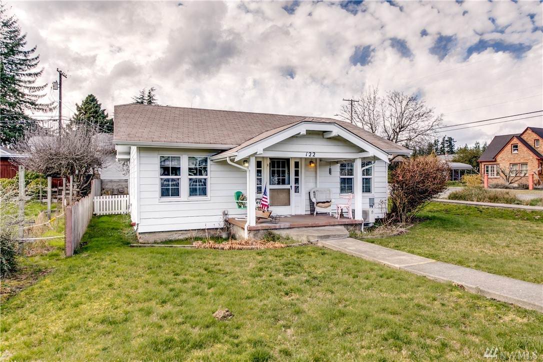 122 Orchard Ave - Photo 1