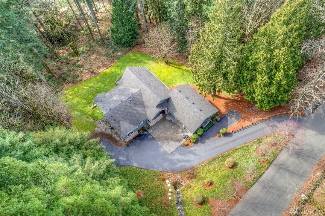 25233 Mirrormont Blvd - Photo 1